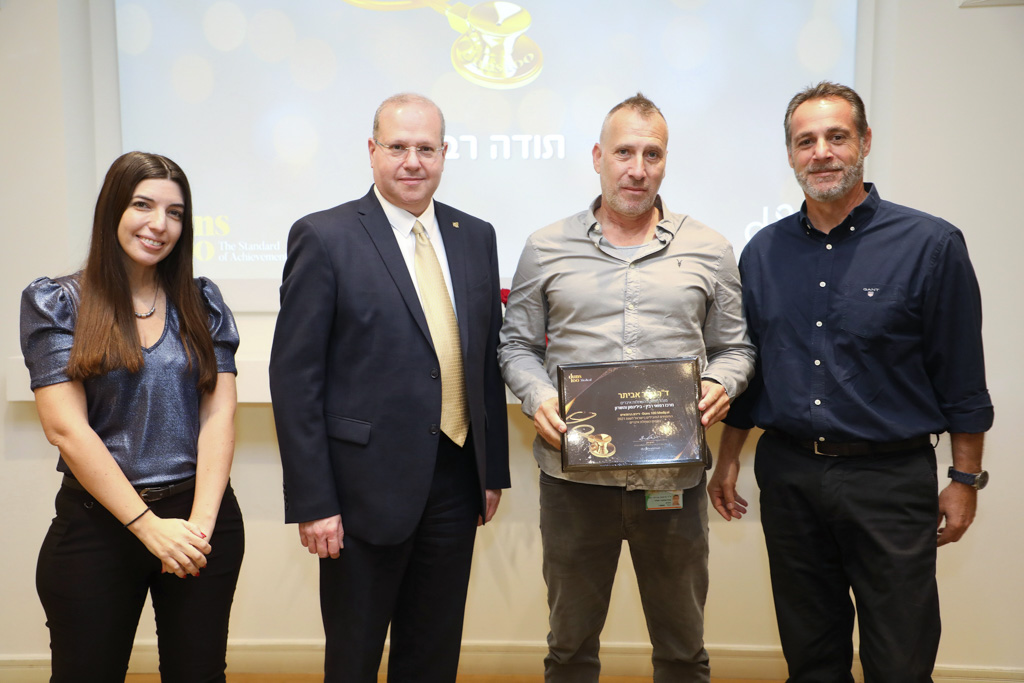 ניב קנטור